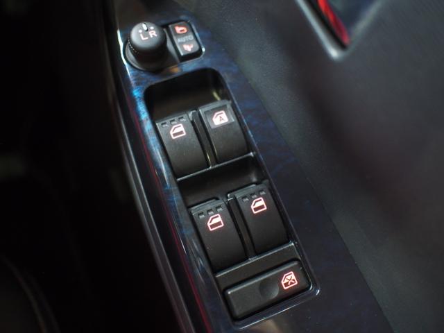 タントカスタムＸ　トップエディションＳＡII４ＷＤ　スマートアシスト　両側スライドドア左電動　ＬＥＤヘッドライト　オートライト　ダイハツ純正ナビ　バックモニター　リモコンエンジンスターター　オートエアコン　アイドリングストップ（北海道）の中古車