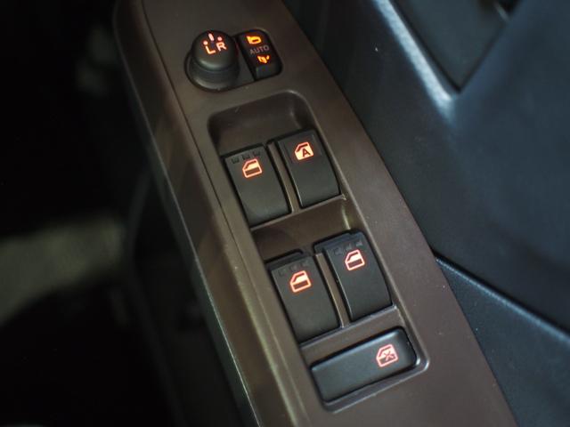 トールＸ　ＳＡII２ＷＤ　スマートアシスト　両側スライドドア左電動　オートライト　ダイハツ純正ナビ　ナビ連動ドライブレコーダー　後席フリップダウンモニター　アイドリングストップ　ＶＳＣ（横滑り抑制機能）（北海道）の中古車