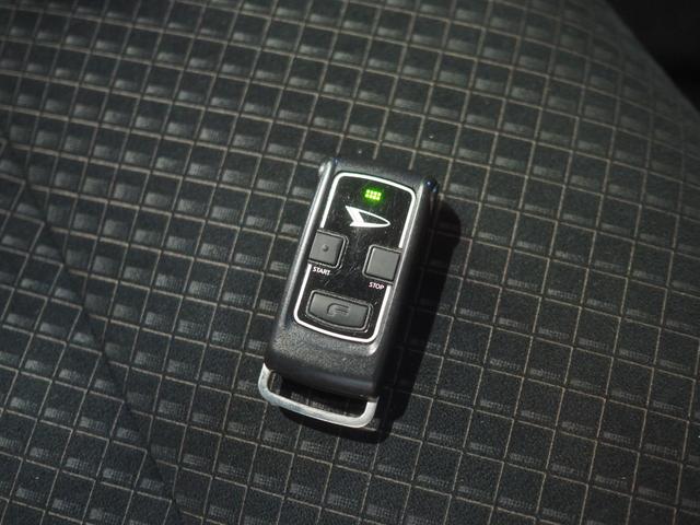タントカスタムＸ４ＷＤ　スマートアシスト　両側パワースライドドア　ＬＥＤヘッドライト　オートエアコン　ダイハツ純正ナビ　バックモニター　ドライブレコーダー　ＥＴＣ車載器　リモコンエンジンスターター　シートヒーター（北海道）の中古車