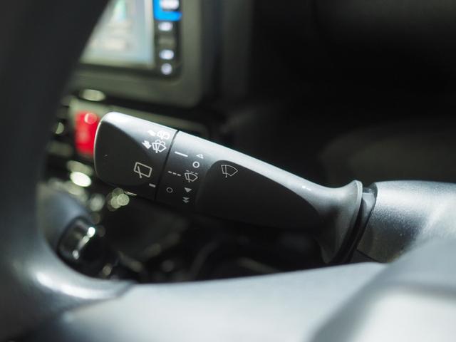 タントカスタムＸ４ＷＤ　スマートアシスト　両側パワースライドドア　ＬＥＤヘッドライト　オートエアコン　ダイハツ純正ナビ　バックモニター　ドライブレコーダー　ＥＴＣ車載器　リモコンエンジンスターター　シートヒーター（北海道）の中古車
