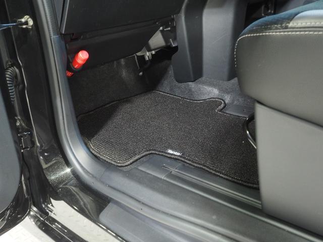 タントカスタムＸ４ＷＤ　スマートアシスト　両側パワースライドドア　ＬＥＤヘッドライト　オートエアコン　ダイハツ純正ナビ　バックモニター　ドライブレコーダー　ＥＴＣ車載器　リモコンエンジンスターター　シートヒーター（北海道）の中古車