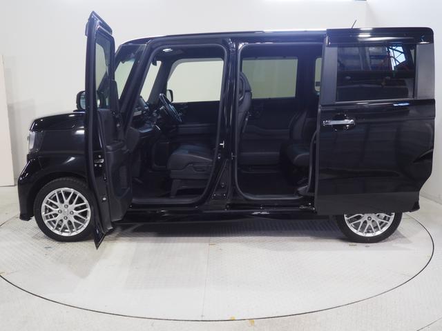 Ｎ−ＢＯＸカスタムＬターボ４ＷＤ　両側パワースライドドア　ＬＥＤヘッドライト　オートライト　オートエアコン　ホンダ純正ナビ　バックモニター　リモコンエンジンスターター　ＥＴＣ車載器　シートヒーター　後席テーブル　アルミホイール（北海道）の中古車