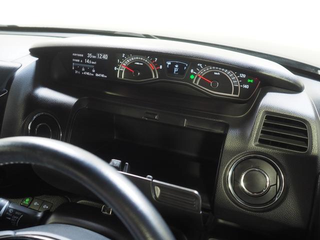 Ｎ−ＢＯＸカスタムＬターボ４ＷＤ　両側パワースライドドア　ＬＥＤヘッドライト　オートライト　オートエアコン　ホンダ純正ナビ　バックモニター　リモコンエンジンスターター　ＥＴＣ車載器　シートヒーター　後席テーブル　アルミホイール（北海道）の中古車