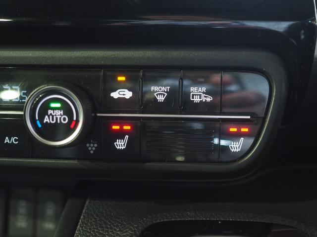 Ｎ−ＢＯＸカスタムＬターボ４ＷＤ　両側パワースライドドア　ＬＥＤヘッドライト　オートライト　オートエアコン　ホンダ純正ナビ　バックモニター　リモコンエンジンスターター　ＥＴＣ車載器　シートヒーター　後席テーブル　アルミホイール（北海道）の中古車