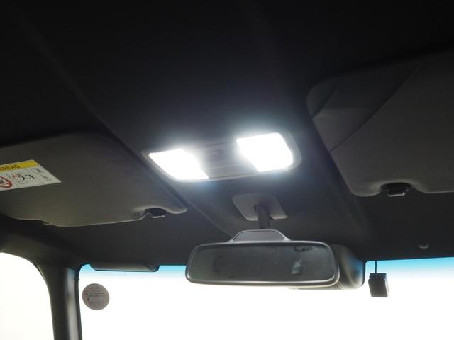 Ｎ−ＢＯＸカスタムＬターボ４ＷＤ　両側パワースライドドア　ＬＥＤヘッドライト　オートライト　オートエアコン　ホンダ純正ナビ　バックモニター　リモコンエンジンスターター　ＥＴＣ車載器　シートヒーター　後席テーブル　アルミホイール（北海道）の中古車