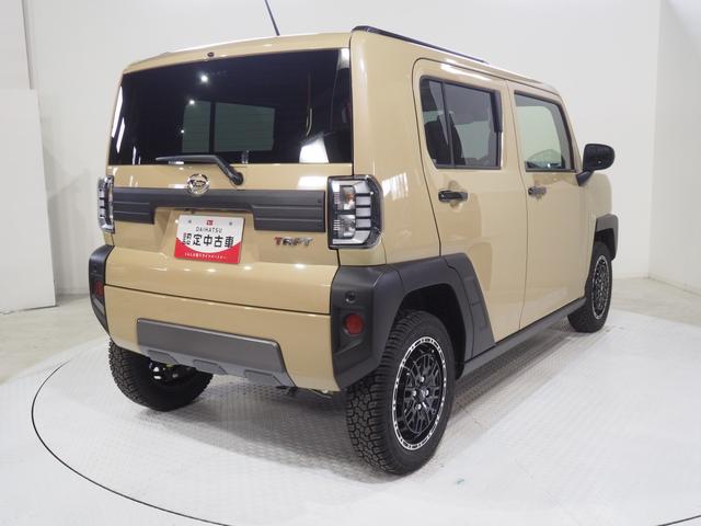 タフトＧ　ダーククロムベンチャー４ＷＤ　ブラックガーニッシュ（フロント／リヤ）　ブロックタイヤ＆アルミホイール　ＬＥＤヘッドライト　オートライト　オートエアコン　オーディオレス　シートヒーター　コーナーセンサー　アイドリングストップ（北海道）の中古車