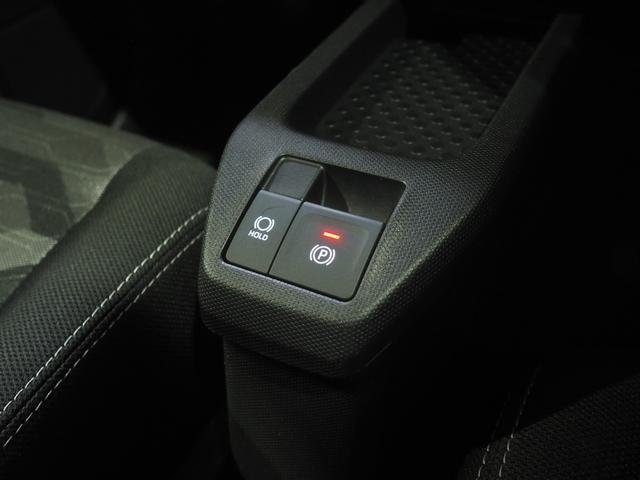 タフトＧ　ダーククロムベンチャー４ＷＤ　ブラックガーニッシュ（フロント／リヤ）　ブロックタイヤ＆アルミホイール　ＬＥＤヘッドライト　オートライト　オートエアコン　オーディオレス　シートヒーター　コーナーセンサー　アイドリングストップ（北海道）の中古車