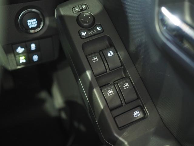 タフトＧ　ダーククロムベンチャー４ＷＤ　ブラックガーニッシュ（フロント／リヤ）　ブロックタイヤ＆アルミホイール　ＬＥＤヘッドライト　オートライト　オートエアコン　オーディオレス　シートヒーター　コーナーセンサー　アイドリングストップ（北海道）の中古車