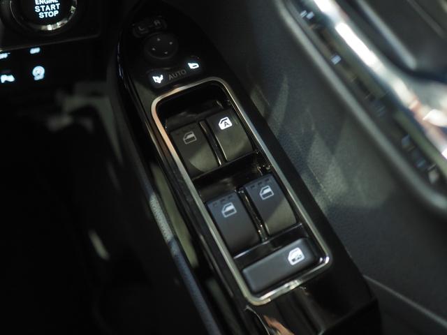 タントカスタムＲＳスタイルセレクション４ＷＤ　ターボ　両側パワースライドドア　ＬＥＤヘッドライト　ダイハツ純正ナビ　パノラマモニター　ドライブレコーダー　ＥＴＣ車載器　リモコンエンジンスターター　シートヒーター　アイドリングストップ（北海道）の中古車