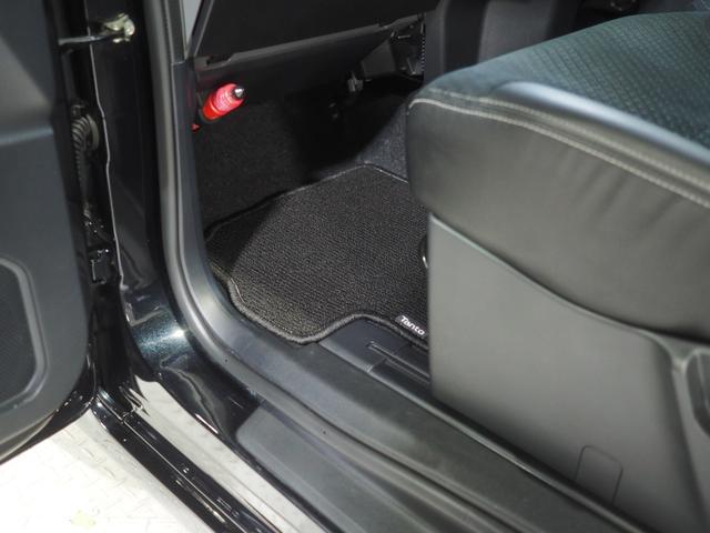 タントカスタムＸ４ＷＤ　夏冬タイヤ　両側パワースライドドア　ダイハツ純正ナビ　バックモニター　ドライブレコーダー　リモコンエンジンスターター　運転席助手席シートヒーター　オートエアコン　アイドリングストップ（北海道）の中古車