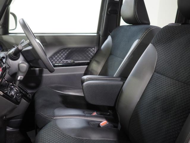 タントカスタムＸ４ＷＤ　夏冬タイヤ　両側パワースライドドア　ダイハツ純正ナビ　バックモニター　ドライブレコーダー　リモコンエンジンスターター　運転席助手席シートヒーター　オートエアコン　アイドリングストップ（北海道）の中古車