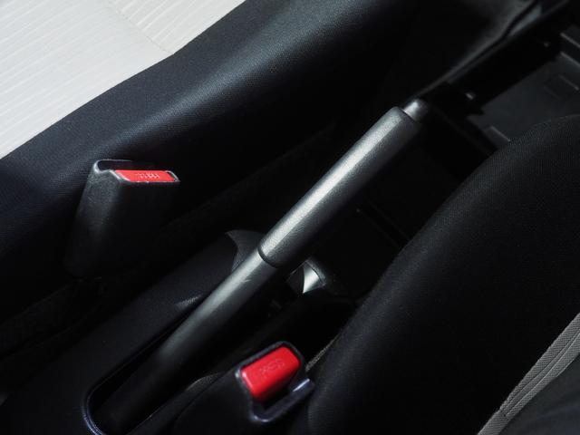 ミライースＢ４ＷＤ　夏冬タイヤ　ＣＤチューナー　リモコンエンジンスターター　キーレスエントリー　デジタルメーター　アイドリングストップ　ＶＳＣ（横滑り抑制機能）（北海道）の中古車