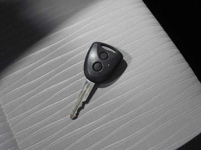 ミライースＢ４ＷＤ　夏冬タイヤ　ＣＤチューナー　リモコンエンジンスターター　キーレスエントリー　デジタルメーター　アイドリングストップ　ＶＳＣ（横滑り抑制機能）（北海道）の中古車