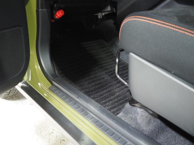 タフトＧ４ＷＤ　ガラスルーフ　ダイハツ純正ナビ　バックモニター　ＥＴＣ車載器　リモコンエンジンスターター　運転席助手席シートヒーター　電動パーキングブレーキ　ＬＥＤヘッドライト　オートライト　オートエアコン（北海道）の中古車