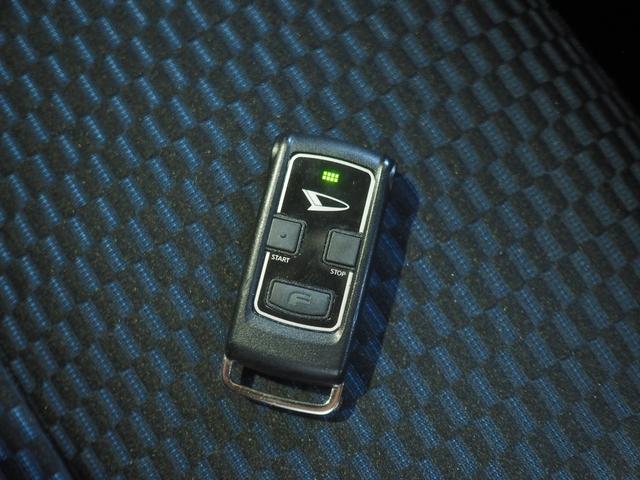 タントカスタムＸ４ＷＤ　両側パワースライドドア　リモコンエンジンスターター　ＬＥＤヘッドライト　オートライト　オートエアコン　運転席助手席シートヒーター　前後コーナーセンサー　アイドリングストップ　オーディオレス（北海道）の中古車