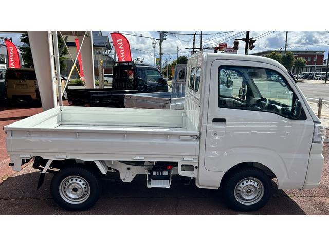 ハイゼットトラックスタンダードパートタイム4WD フロアシフトCVT AM/FMラジオ 前後コーナーセンサー アイドリングストップ VSC(横滑り抑制機能) スマートアシスト(北海道)の中古車
