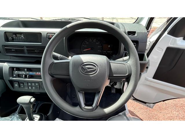 ハイゼットトラックスタンダードパートタイム4WD フロアシフトCVT AM/FMラジオ 前後コーナーセンサー アイドリングストップ VSC(横滑り抑制機能) スマートアシスト(北海道)の中古車