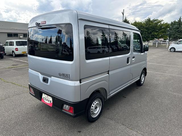 ハイゼットカーゴDX4WD 両側スライドドア スモークガラス(スライドドア/荷室) インパネシフトCVT AM/FMラジオ パワーウィンドウ(前席) 前後コーナーセンサー アイドリングストップ VSC(横滑り抑制機能)(北海道)の中古車