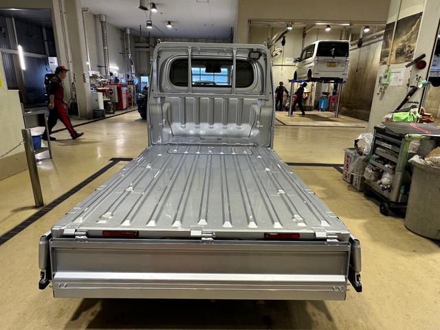 ハイゼットトラックスタンダード 農用スペシャルパートタイム4WD エアコン AM/FMラジオ 荷台作業灯(北海道)の中古車