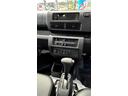 パートタイム４ＷＤ　フロアシフトＣＶＴ　ＡＭ／ＦＭラジオ　前後コーナーセンサー　アイドリングストップ　ＶＳＣ（横滑り抑制機能）　スマートアシスト（北海道）の中古車