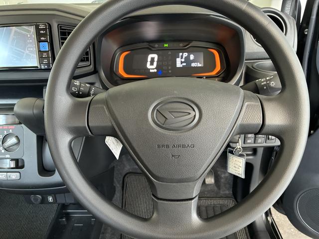 ミライースＬ　ＳＡIII　４ＷＤワンオーナー・４ＷＤ・０．２万Ｋ　・ナビ・バックカメラ・ドライブレコーダー・マニュアルエアコン・横滑り防止・オートハイビーム・スタッドレスタイヤ・キーレスエントリー・スマートアシスト搭載車（北海道）の中古車