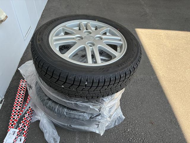 ミライースＬ　ＳＡIII　４ＷＤワンオーナー・４ＷＤ・０．２万Ｋ　・ナビ・バックカメラ・ドライブレコーダー・マニュアルエアコン・横滑り防止・オートハイビーム・スタッドレスタイヤ・キーレスエントリー・スマートアシスト搭載車（北海道）の中古車