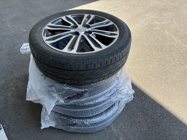 タントカスタムＲＳ　ＳＡ　４ＷＤワンオーナー・４ＷＤ・１２．１万Ｋ　・ナビ・バックカメラ・ステアリングスイッチ・ＥＴＣ・オートエアコン・両側電動スライド・ドアバイザー・ドアサンシェード・キーフリー・スタッドレスタイヤ（北海道）の中古車