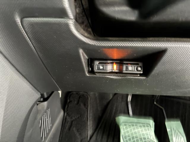 ロッキープレミアム　４ＷＤワンオーナー・４ＷＤ・７．３万Ｋ・喫煙車・ナビ・バックカメラ・パノラマモニター・ＥＴＣ・ドライブレコーダー・オートエアコン・シートヒーター・ステアリングスイッチ・クルーズコントロール・スタッドレス（北海道）の中古車