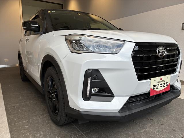 ロッキープレミアム　４ＷＤワンオーナー・４ＷＤ・７．３万Ｋ・喫煙車・ナビ・バックカメラ・パノラマモニター・ＥＴＣ・ドライブレコーダー・オートエアコン・シートヒーター・ステアリングスイッチ・クルーズコントロール・スタッドレス（北海道）の中古車