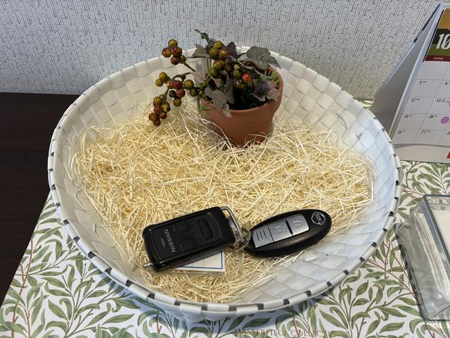 ノートＸ　ＦＯＵＲ４ＷＤ　スマートキー　記録簿　ワンオーナー　エアバッグ　エアコン　パワーステアリング　パワーウィンドウ　ＣＤ　ＡＢＳ（北海道）の中古車