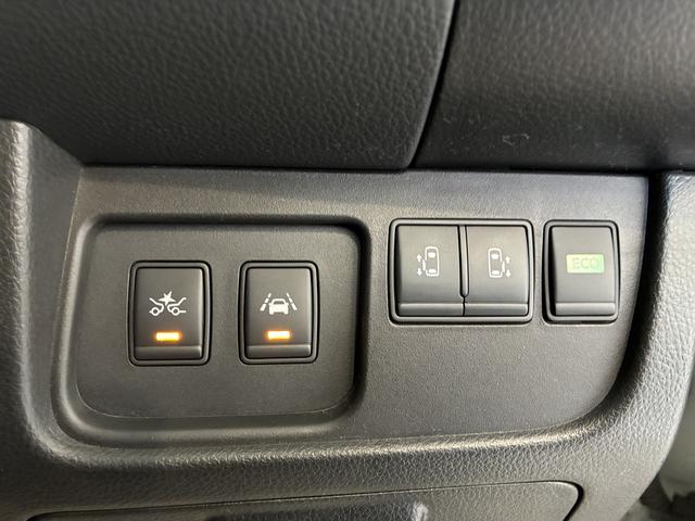 セレナ20X Vセレクション+セーフティ 4WDワンオーナー・4WD・6.2万K・ナビ・バックカメラ・アラウンドビューモニター・ETC・オートエアコン・両側電動スライドドア・クルーズコントロール・ドアサンシェード・スタッドレスタイヤ・ドアバイザー(北海道)の中古車