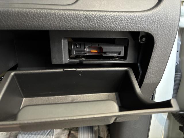 セレナ20X Vセレクション+セーフティ 4WDワンオーナー・4WD・6.2万K・ナビ・バックカメラ・アラウンドビューモニター・ETC・オートエアコン・両側電動スライドドア・クルーズコントロール・ドアサンシェード・スタッドレスタイヤ・ドアバイザー(北海道)の中古車