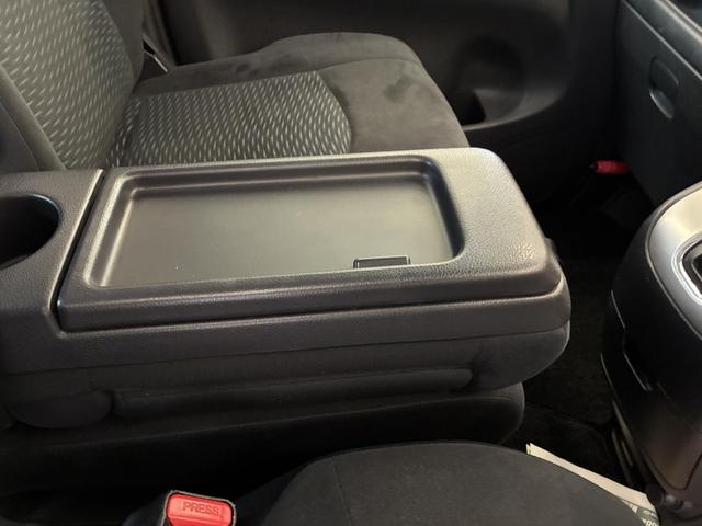 セレナ20X Vセレクション+セーフティ 4WDワンオーナー・4WD・6.2万K・ナビ・バックカメラ・アラウンドビューモニター・ETC・オートエアコン・両側電動スライドドア・クルーズコントロール・ドアサンシェード・スタッドレスタイヤ・ドアバイザー(北海道)の中古車