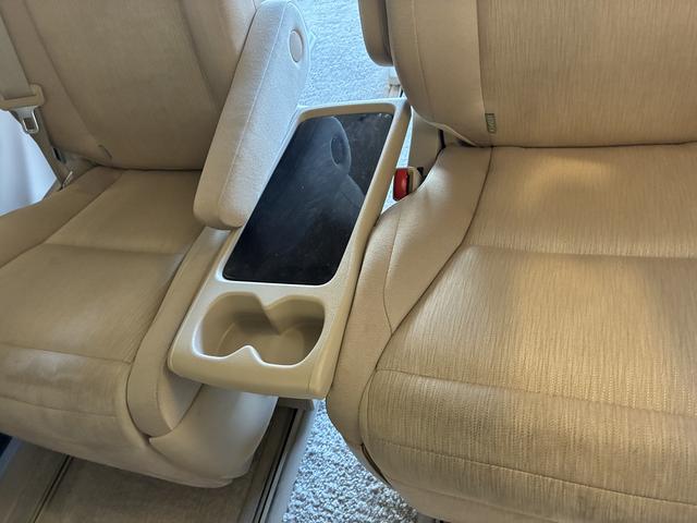 ヴェルファイアハイブリッドX 4WDワンオーナー・4WD・9.9万K・ナビ・バックカメラ・ETC・オートエアコン・ドライブレコーダー・ステアリングスイッチ・クルーズコントロール・ドアバイザー・スタッドレスタイヤ・片側電動スライドドア(北海道)の中古車