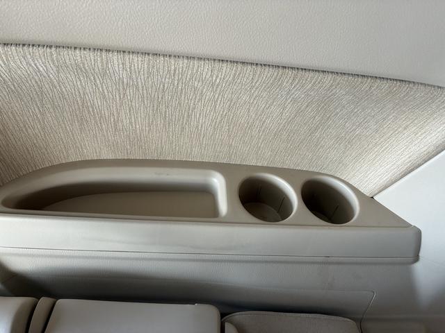 ヴェルファイアハイブリッドX 4WDワンオーナー・4WD・9.9万K・ナビ・バックカメラ・ETC・オートエアコン・ドライブレコーダー・ステアリングスイッチ・クルーズコントロール・ドアバイザー・スタッドレスタイヤ・片側電動スライドドア(北海道)の中古車