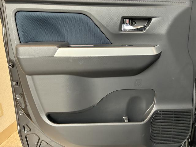 トールカスタムG 4WDワンオーナー・4WD・4.8万K・ディスプレイオーディオ・パノラマモニター・ステアリングスイッチ・クルーズコントロール・ETC・ドライブレコーダー・オートエアコン・シートバックテーブル・スタッドレス(北海道)の中古車