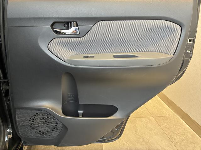 ムーヴカスタム　ＲＳ　４ＷＤワンオーナー・４ＷＤ・６．７万Ｋ・ナビ・バックカメラ・ＥＴＣ・オートエアコン・ステアリングスイッチ・シートアンダートレイ・ドアバイザー・電子カードキー・純正アルミホイール・エンジンスターター（北海道）の中古車