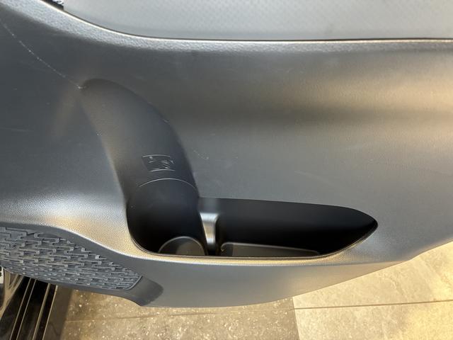 ムーヴカスタム　ＲＳ　４ＷＤワンオーナー・４ＷＤ・６．７万Ｋ・ナビ・バックカメラ・ＥＴＣ・オートエアコン・ステアリングスイッチ・シートアンダートレイ・ドアバイザー・電子カードキー・純正アルミホイール・エンジンスターター（北海道）の中古車