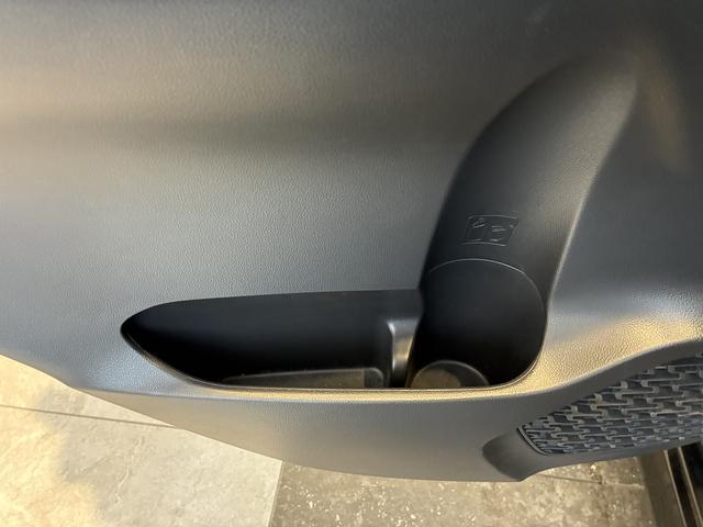 ムーヴカスタム　ＲＳ　４ＷＤワンオーナー・４ＷＤ・６．７万Ｋ・ナビ・バックカメラ・ＥＴＣ・オートエアコン・ステアリングスイッチ・シートアンダートレイ・ドアバイザー・電子カードキー・純正アルミホイール・エンジンスターター（北海道）の中古車