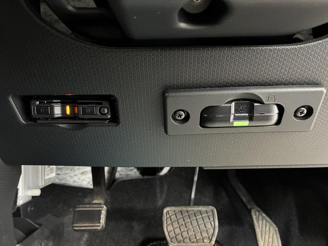 タントカスタムXスタイルセレクション 4WDワンオーナー・4WD・2.4万K・ナビ・ETC・ドライブレコーダー・ステアリングスイッチ・オートエアコン・シートバックテーブル・ドアサンシェード・スタッドレスタイヤ・スマートアシスト・電子カードキー(北海道)の中古車