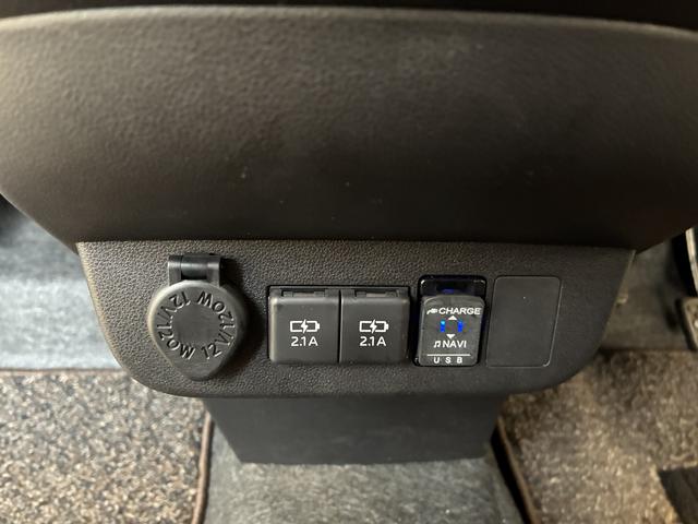 ミラトコットＸ　ＳＡIII　４ＷＤワンオーナー・４ＷＤ・１．７万Ｋ・ナビ・バックカメラ・ステアリングスイッチ・マニュアルエアコン・ドアバイザー・スタッドレスタイヤ・横滑り防止・スマートアシスト搭載車・ヘッドライトコントロール　フルセグ（北海道）の中古車