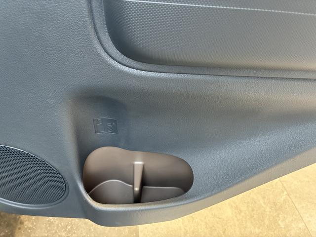 ミラトコットＸ　ＳＡIII　４ＷＤワンオーナー・４ＷＤ・１．７万Ｋ・ナビ・バックカメラ・ステアリングスイッチ・マニュアルエアコン・ドアバイザー・スタッドレスタイヤ・横滑り防止・スマートアシスト搭載車・ヘッドライトコントロール　フルセグ（北海道）の中古車