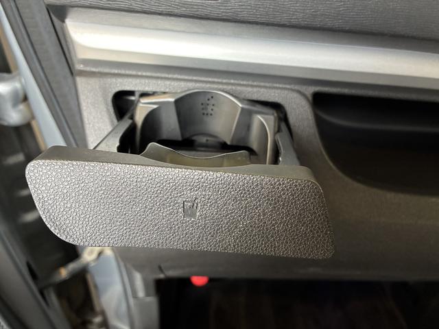 タントカスタムRS トップエディションSA 4WDワンオーナー・4WD・9.2万K・ナビ・バックカメラ・ステアリングスイッチ・オートエアコン・両側電動スライドドア・ドアバイザー・スタッドレスタイヤ・電子カードキー・エンジンスターター・電動格納ミラー(北海道)の中古車