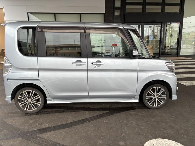 タントカスタムRS トップエディションSA 4WDワンオーナー・4WD・9.2万K・ナビ・バックカメラ・ステアリングスイッチ・オートエアコン・両側電動スライドドア・ドアバイザー・スタッドレスタイヤ・電子カードキー・エンジンスターター・電動格納ミラー(北海道)の中古車