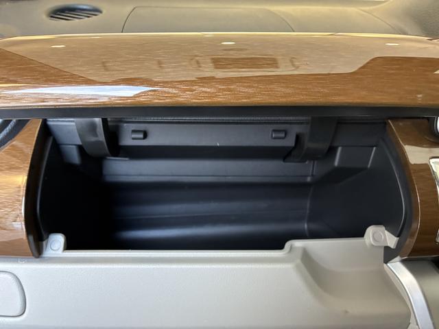 キャストスタイルＧ　ＳＡII　４ＷＤワンオーナー・４ＷＤ・５．４Ｋ・ナビ・バックカメラ・ステアリングスイッチ・オートエアコン・スマートアシスト搭載車・スタッドレスタイヤ・ドアバイザー・電子カードキー・シートアンダートレイ・アルミホイール（北海道）の中古車