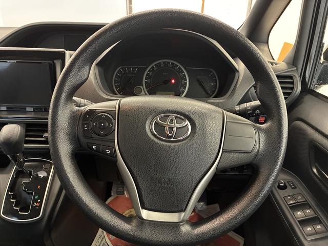 ノアX 4WDワンオーナー・4WD・12.7万?・ナビ・バックカメラ・ETC・ドライブレコーダー・ステアリングスイッチ・オートエアコン・片側電動スライドドア・ドアサンシェード・ドアバイザー・電子カードキー(北海道)の中古車