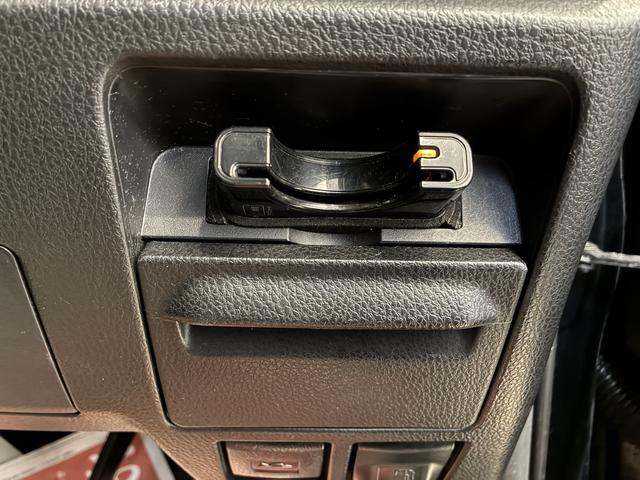 ノアX 4WDワンオーナー・4WD・12.7万?・ナビ・バックカメラ・ETC・ドライブレコーダー・ステアリングスイッチ・オートエアコン・片側電動スライドドア・ドアサンシェード・ドアバイザー・電子カードキー(北海道)の中古車