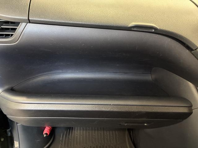 ノアX 4WDワンオーナー・4WD・12.7万?・ナビ・バックカメラ・ETC・ドライブレコーダー・ステアリングスイッチ・オートエアコン・片側電動スライドドア・ドアサンシェード・ドアバイザー・電子カードキー(北海道)の中古車