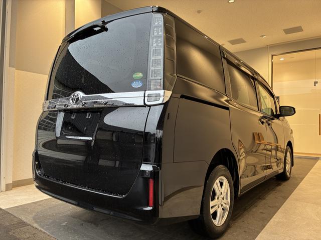 ノアX 4WDワンオーナー・4WD・12.7万?・ナビ・バックカメラ・ETC・ドライブレコーダー・ステアリングスイッチ・オートエアコン・片側電動スライドドア・ドアサンシェード・ドアバイザー・電子カードキー(北海道)の中古車