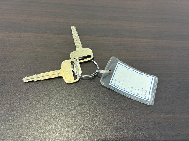 ハイゼットトラックスタンダード　４ＷＤ電子制御式４ＷＤ・１．２万Ｋ・ＡＭ／ＦＭラジオ・マニュアルエアコン・横滑り防止・アイドリングストップ・ヘッドライトコントロール・衝突回避支援システム・コーナーセンサー・平シート・スマートアシスト搭載車（北海道）の中古車